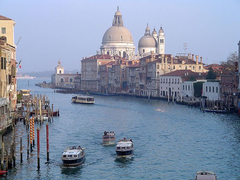 http://www.vivalditravel.hu/user_images/5/hetvege_velenceben_01.jpg